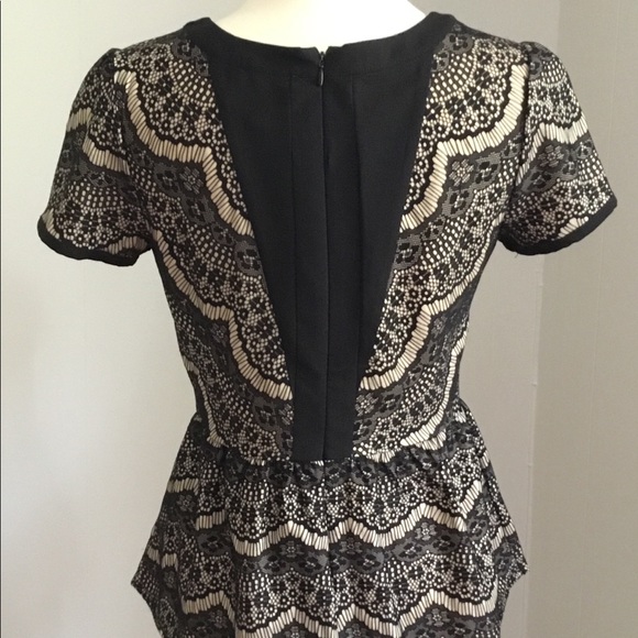 Lace peplum top - Picture 2 of 4